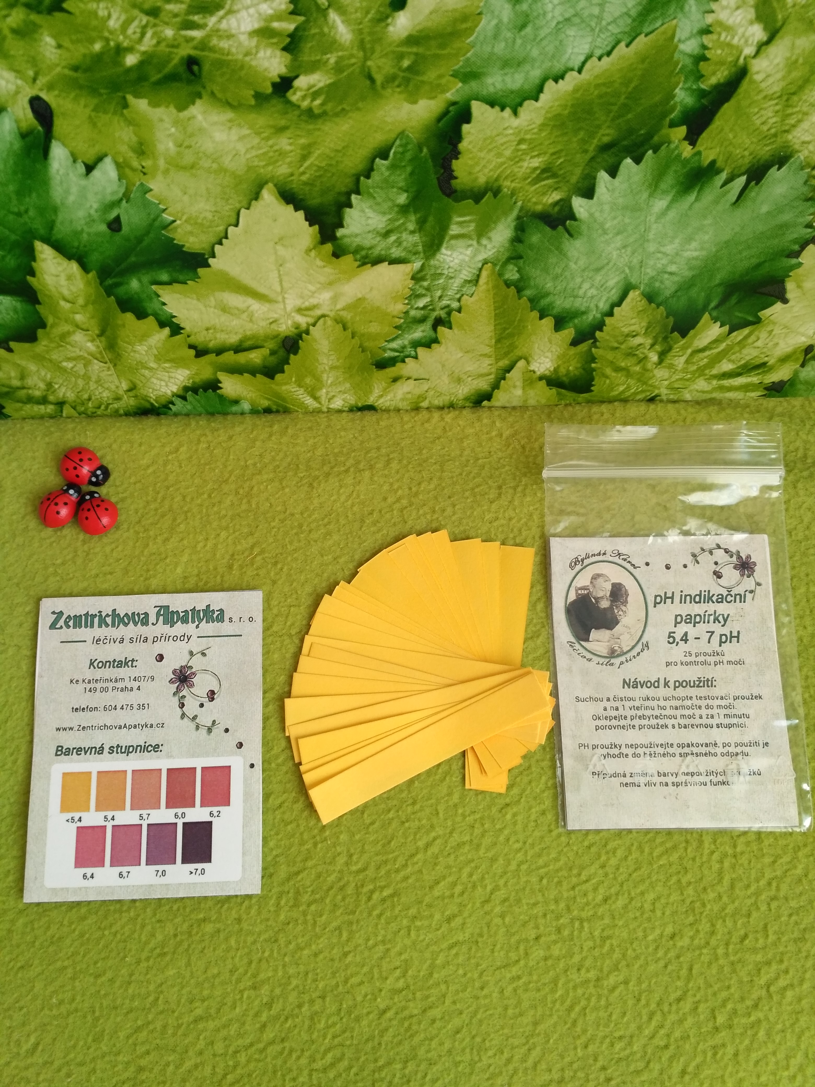 pH papírky 5,4-7